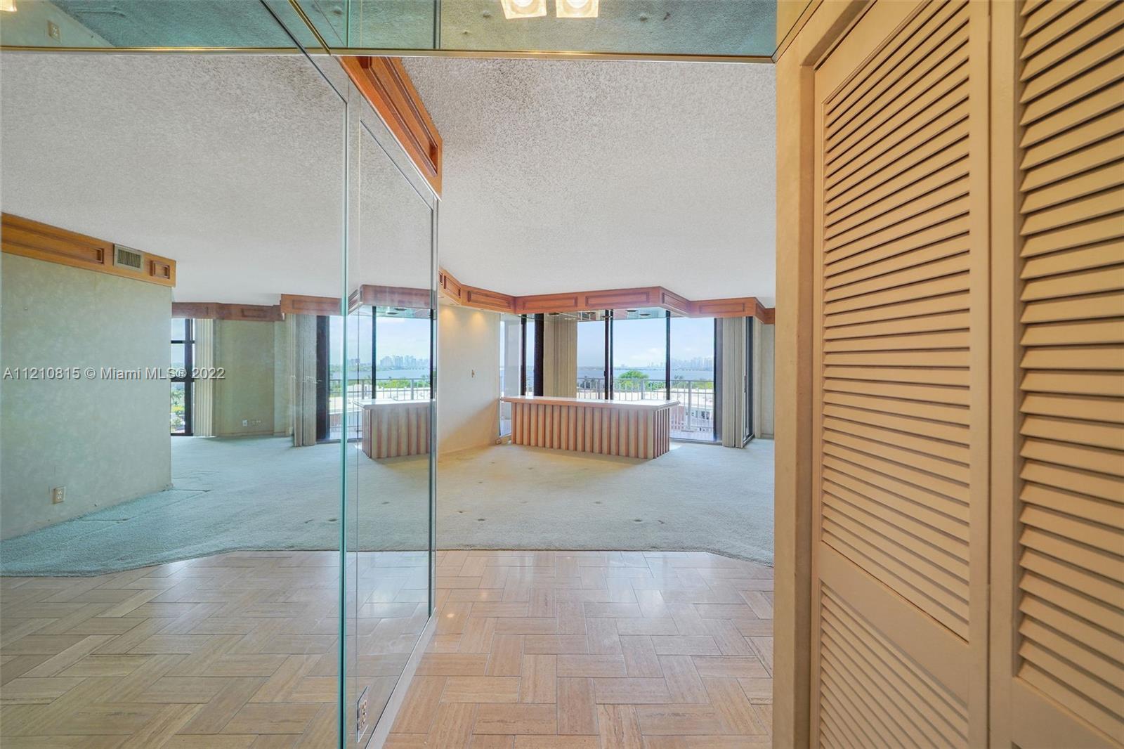 THE TOWERS OF QUAYSIDE CO - Residential