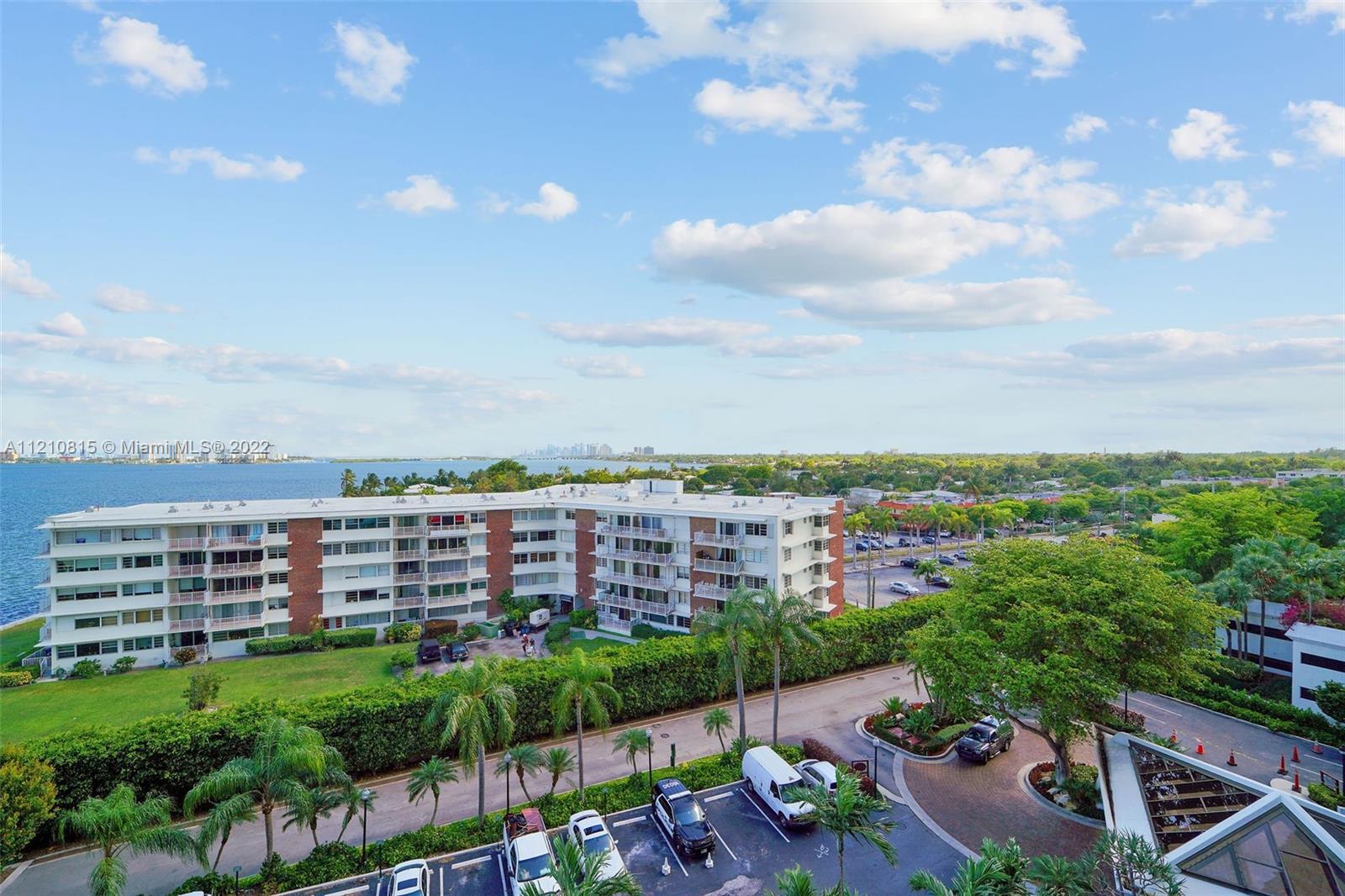 THE TOWERS OF QUAYSIDE CO - Residential
