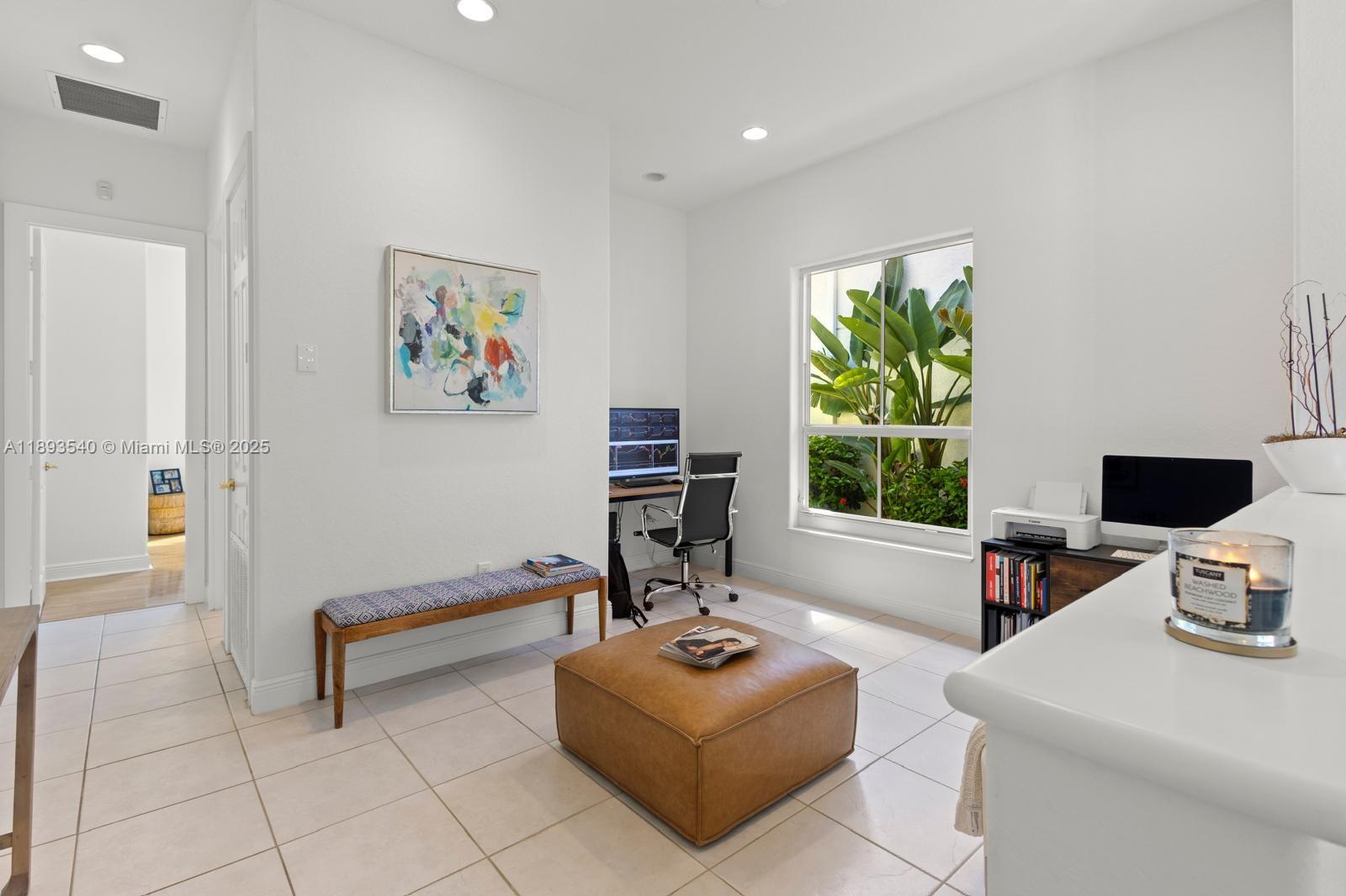 THREE ISLANDS 3RD SECTION - Residential