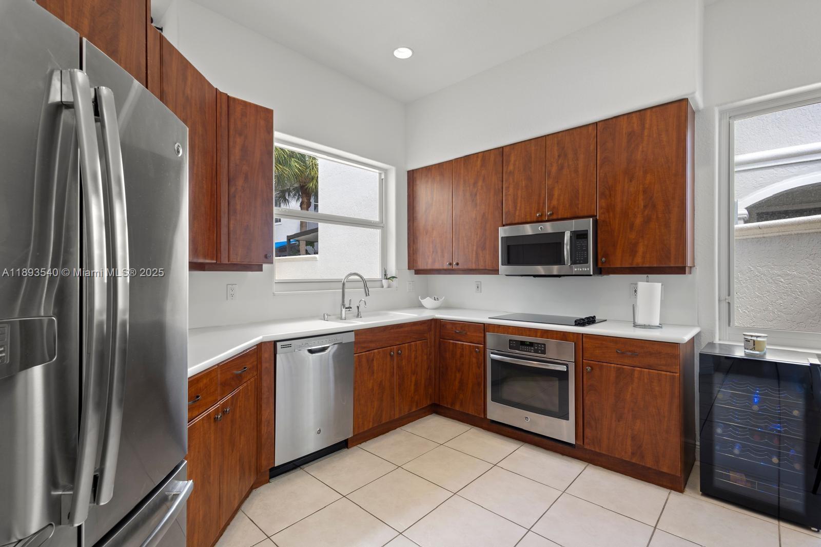 THREE ISLANDS 3RD SECTION - Residential