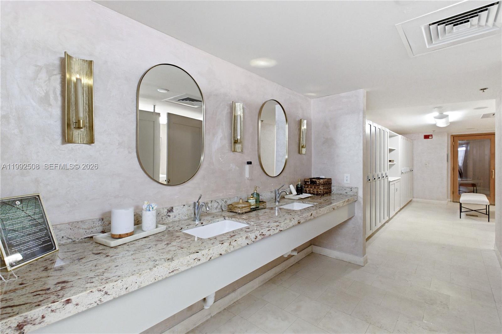 MAYFIELD CONDO - Residential