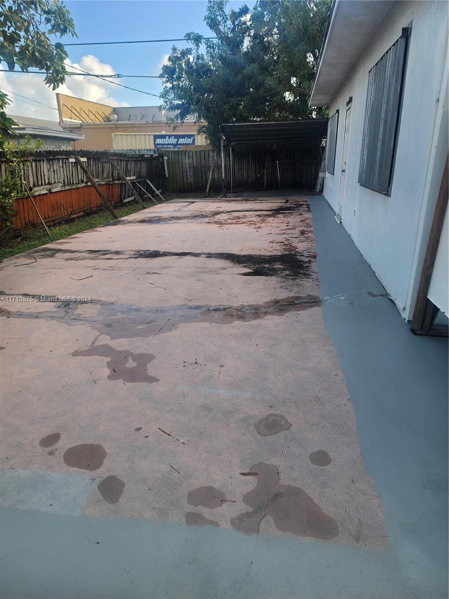 INGLESIDE PARK 1ST ADDN - Residential Lease