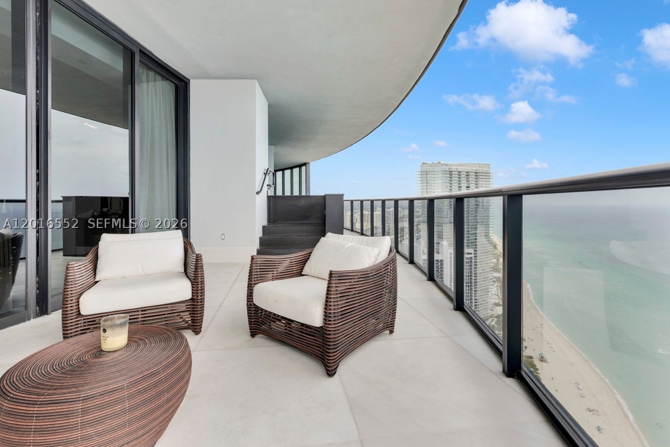 18555 Collins Ave 4605