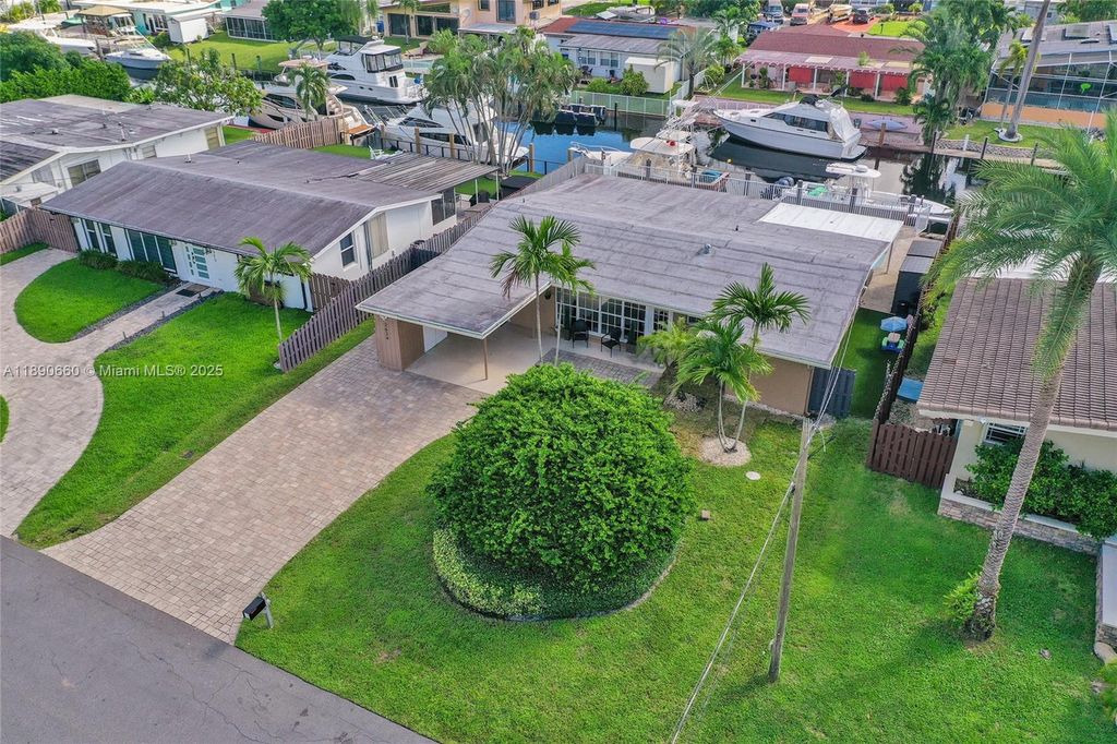 Photo of 2624 Nassau Ln, Fort Lauderdale, FL 33312 (MLS # A11890660)