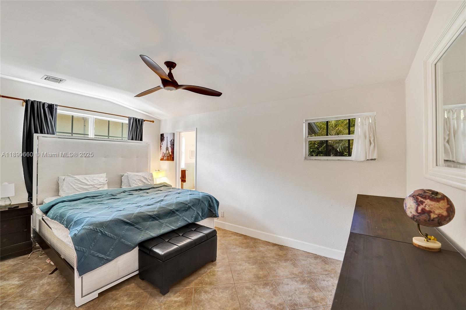 LAUDERDALE ISLES NO 2-BLK - Residential