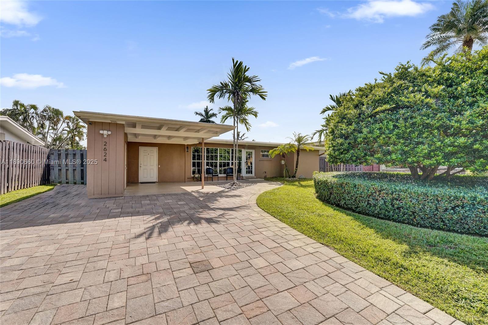 2624 Nassau Ln