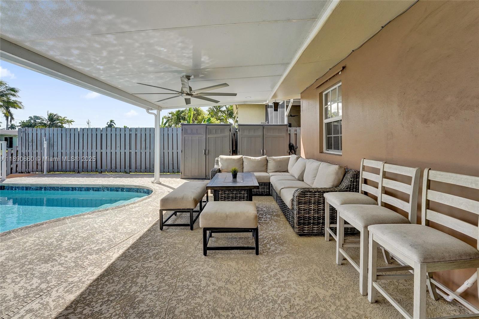 LAUDERDALE ISLES NO 2-BLK - Residential