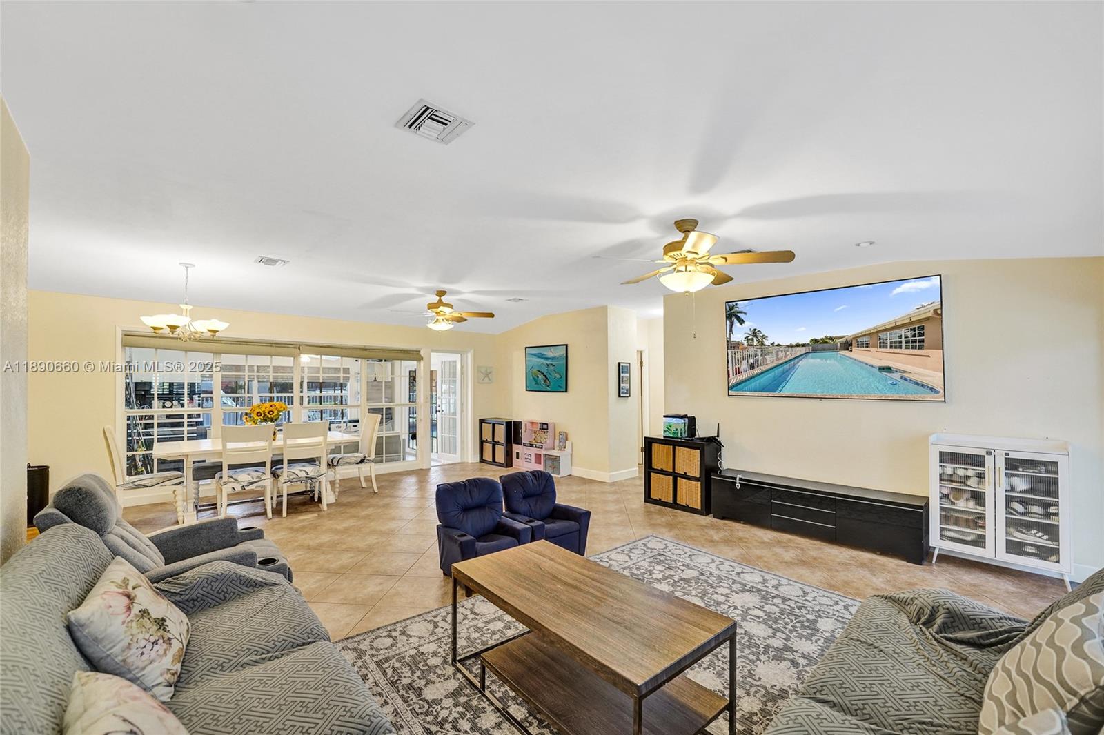 LAUDERDALE ISLES NO 2-BLK - Residential