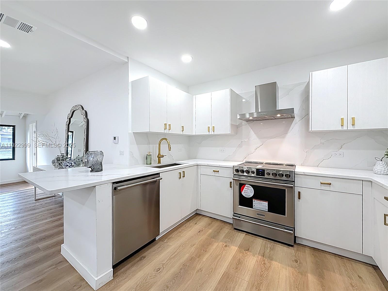 CENTRAL MIAMI PART L - Residential