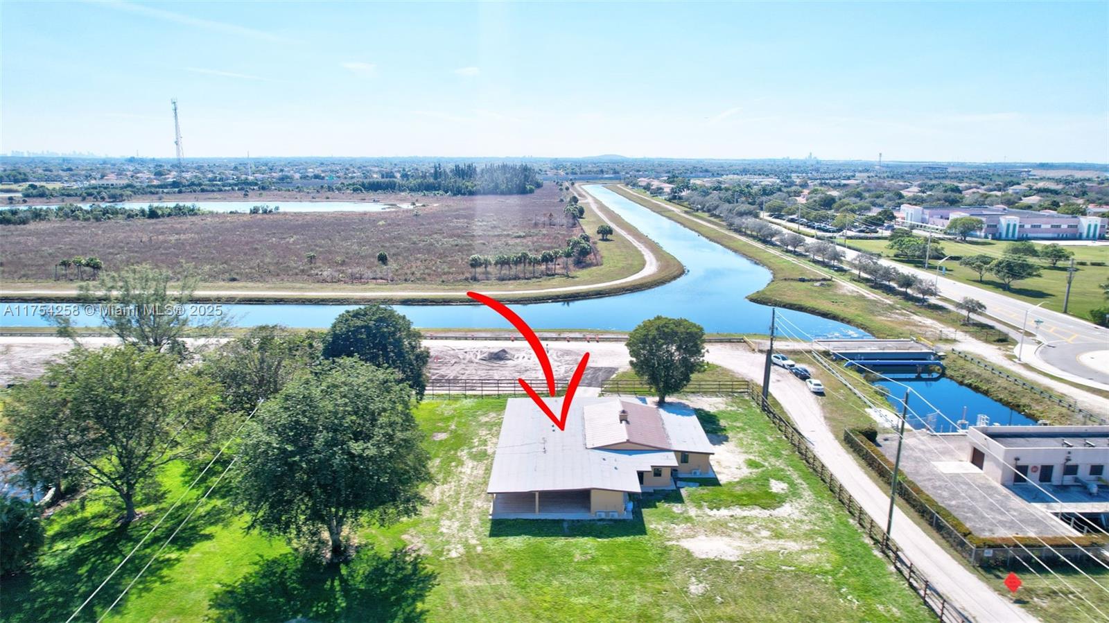 COUNTRY CLUB RANCHES SEC - Residential