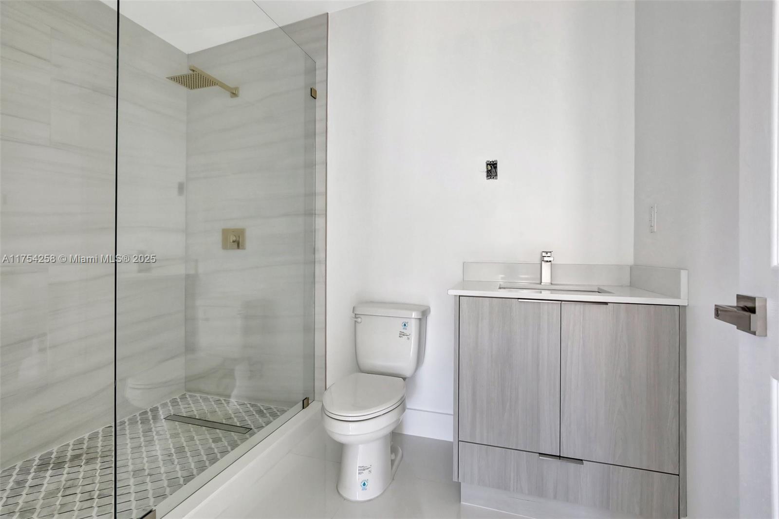 COUNTRY CLUB RANCHES SEC - Residential