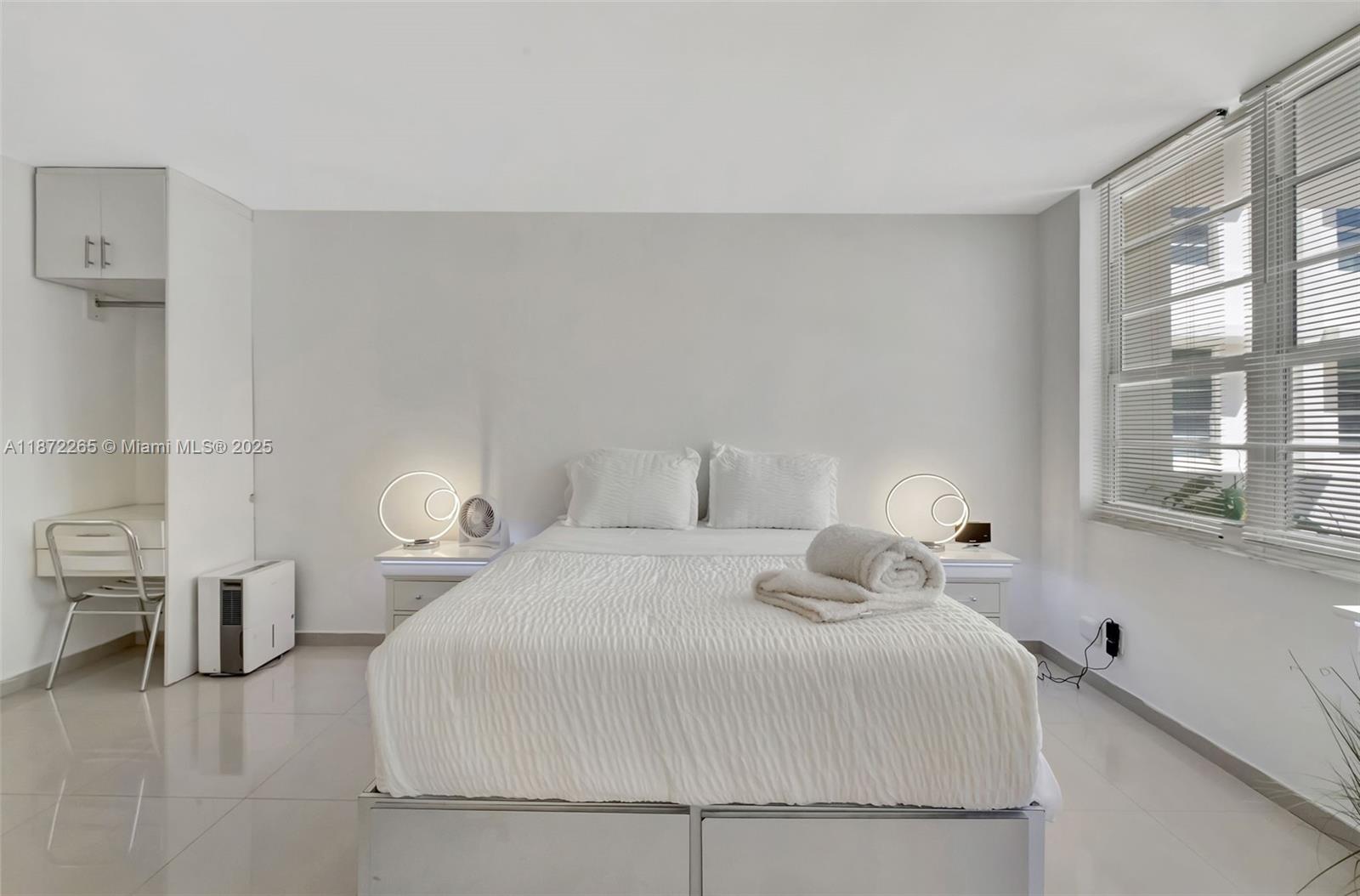 THE DECOPLAGE CONDO - Residential