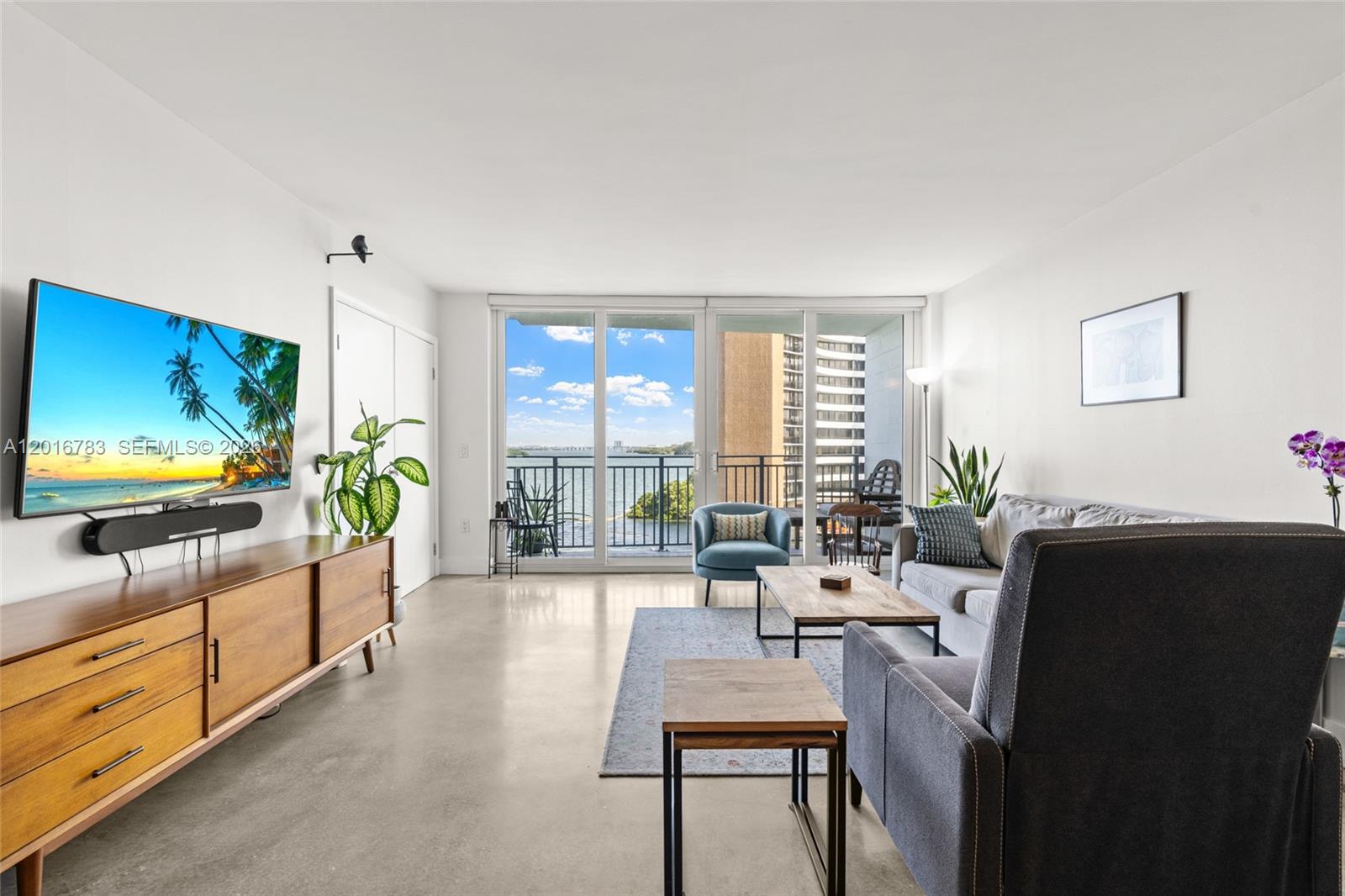PALM BAY CONDOMINIUM - Residential