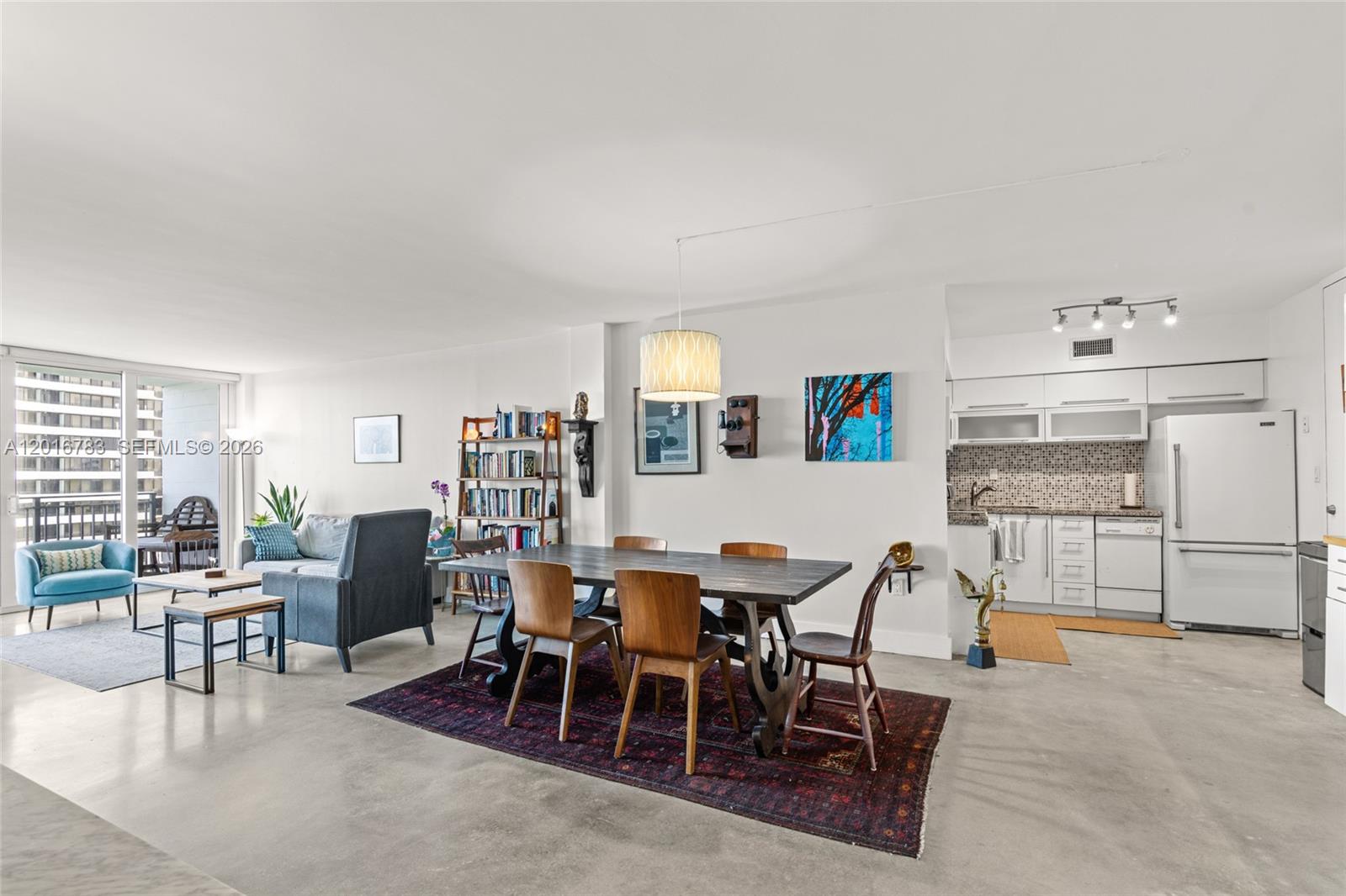 PALM BAY CONDOMINIUM - Residential