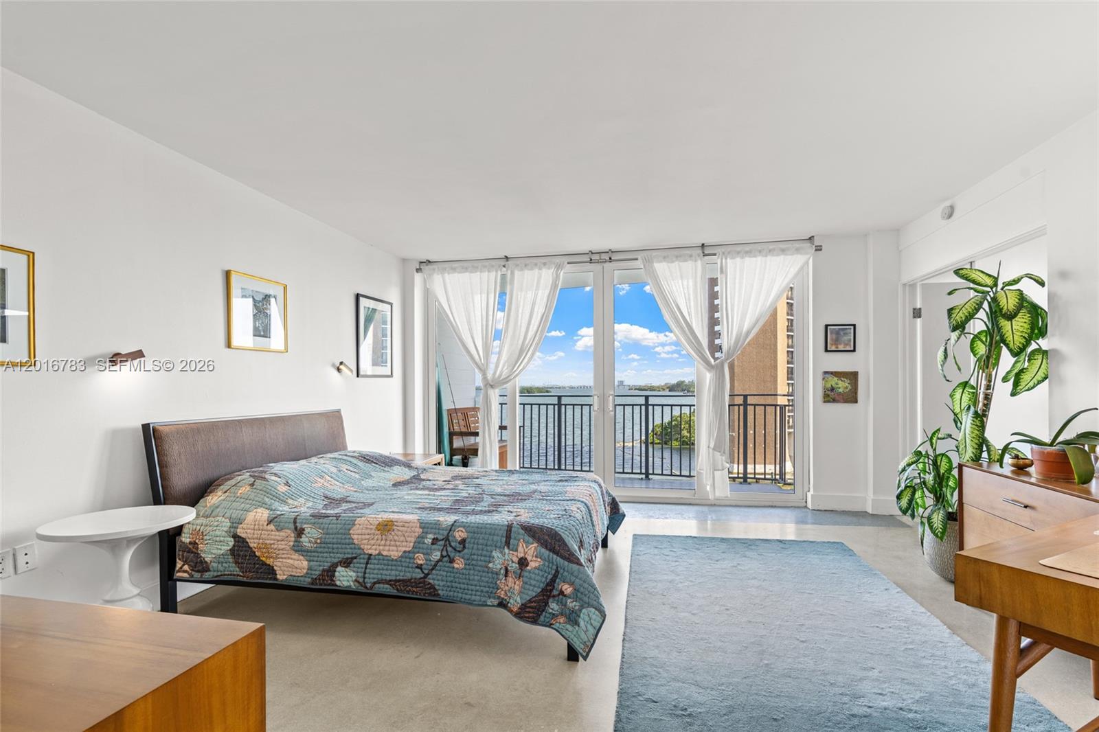 PALM BAY CONDOMINIUM - Residential