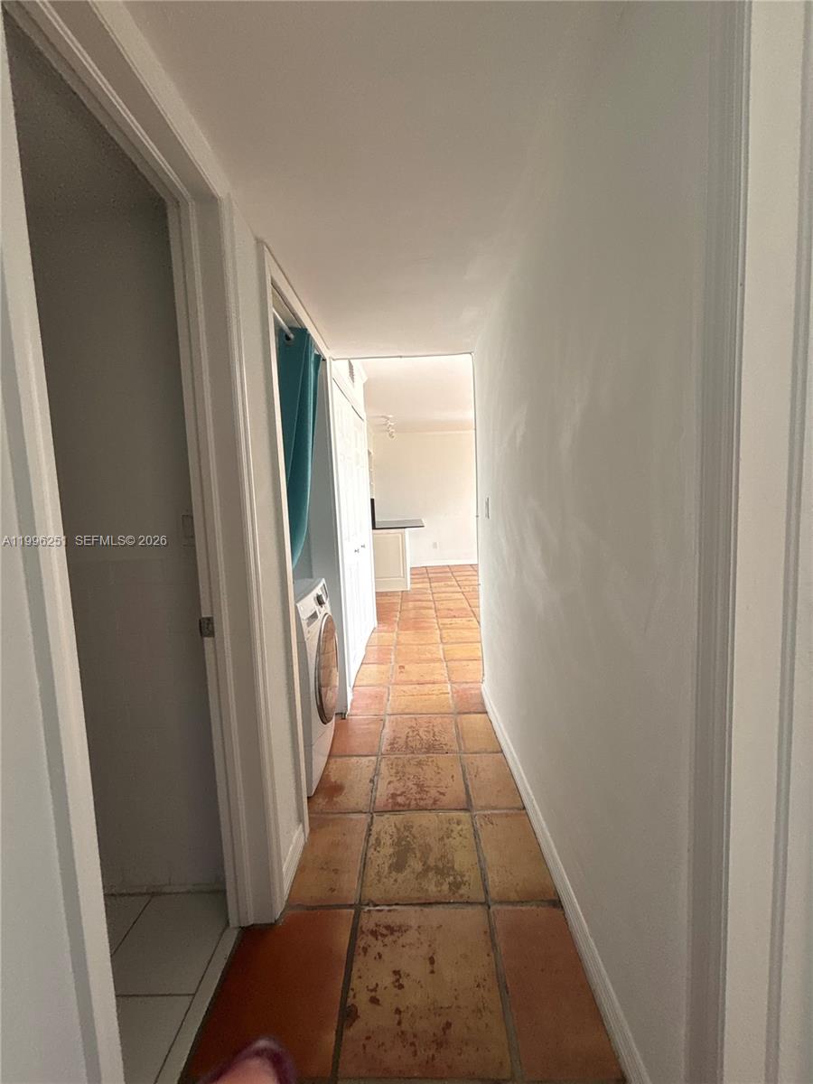 CRANDON TOWER CONDO - Residential