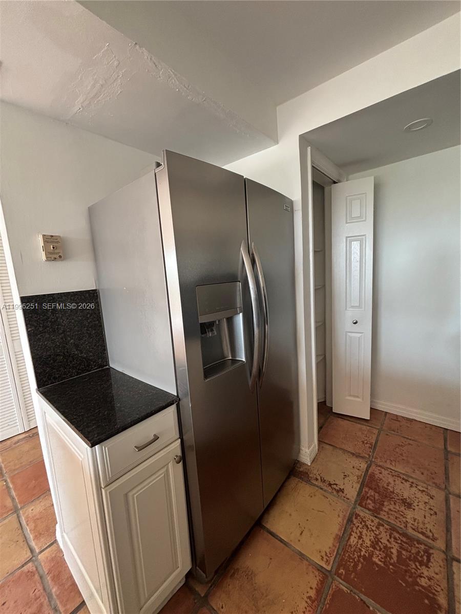 CRANDON TOWER CONDO - Residential