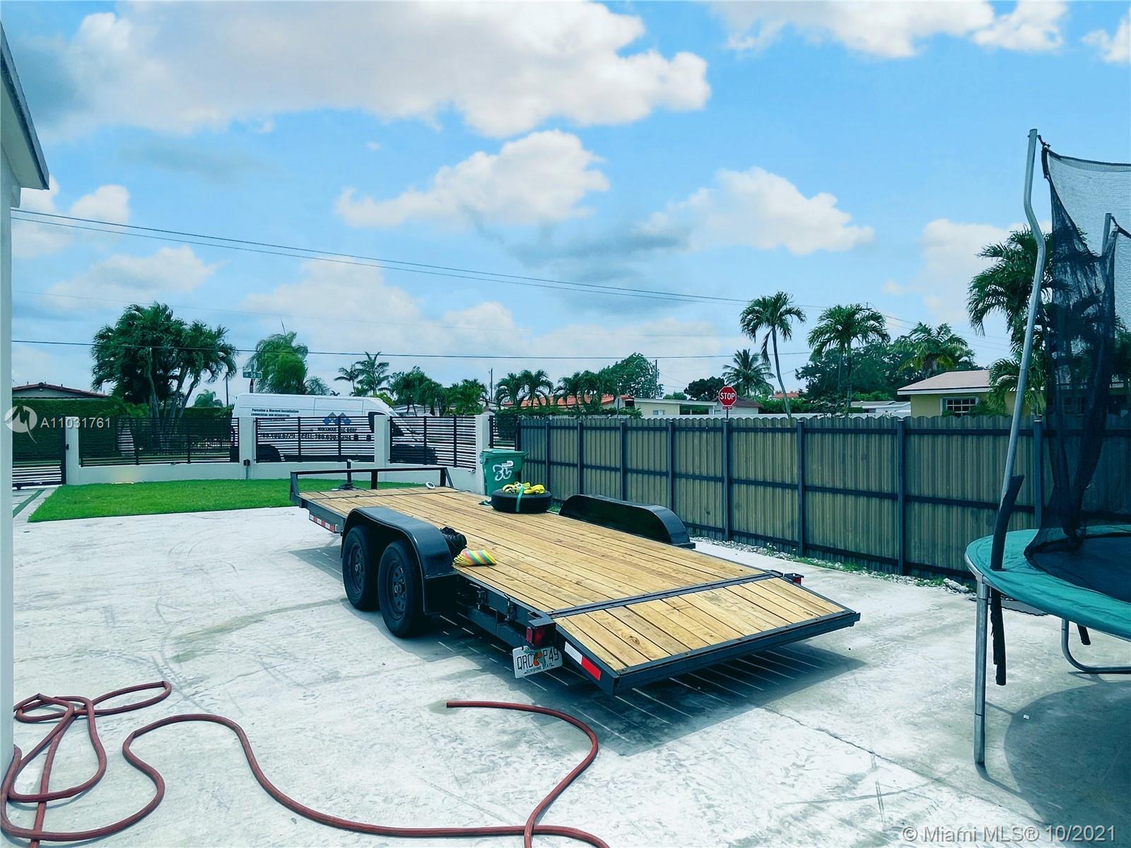 LEE GROVE ESTS - Residential