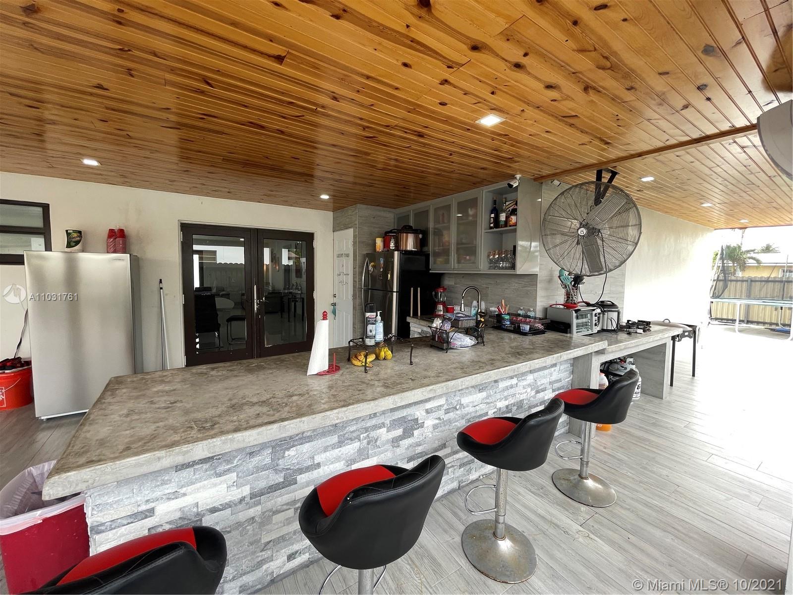 LEE GROVE ESTS - Residential