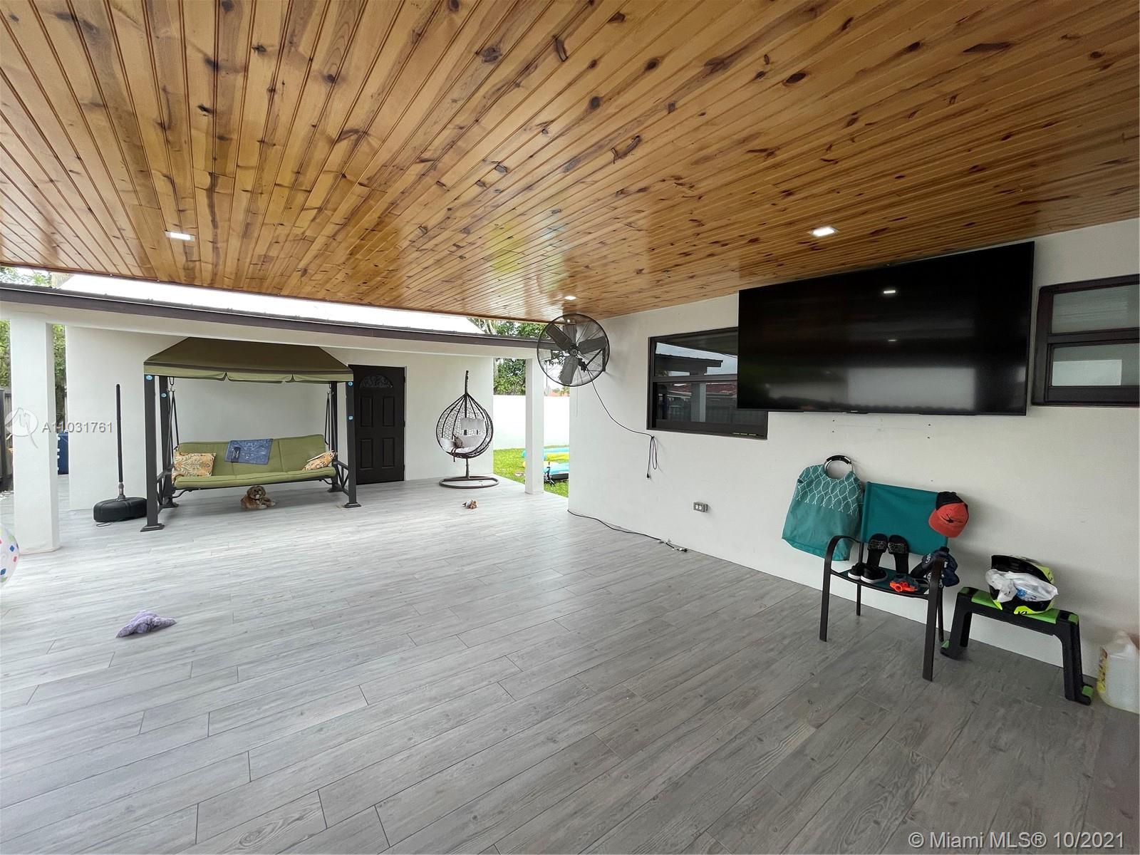 LEE GROVE ESTS - Residential