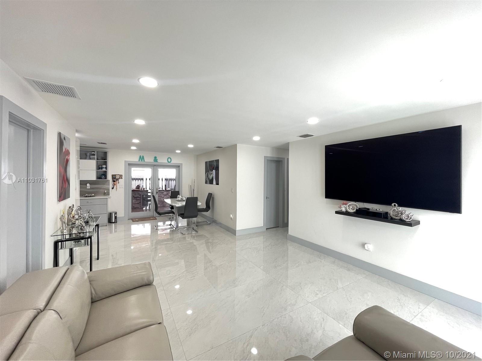 LEE GROVE ESTS - Residential