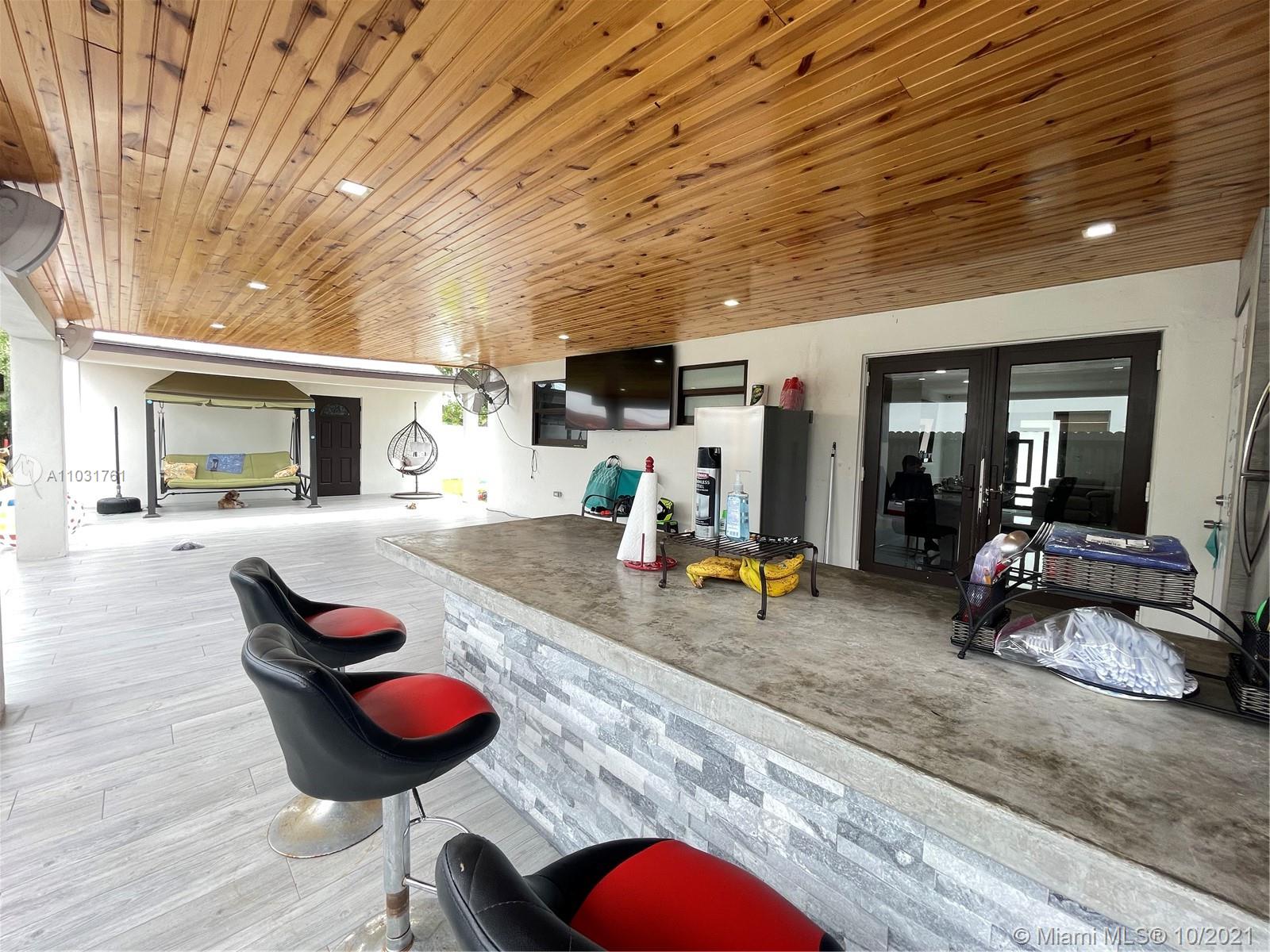 LEE GROVE ESTS - Residential