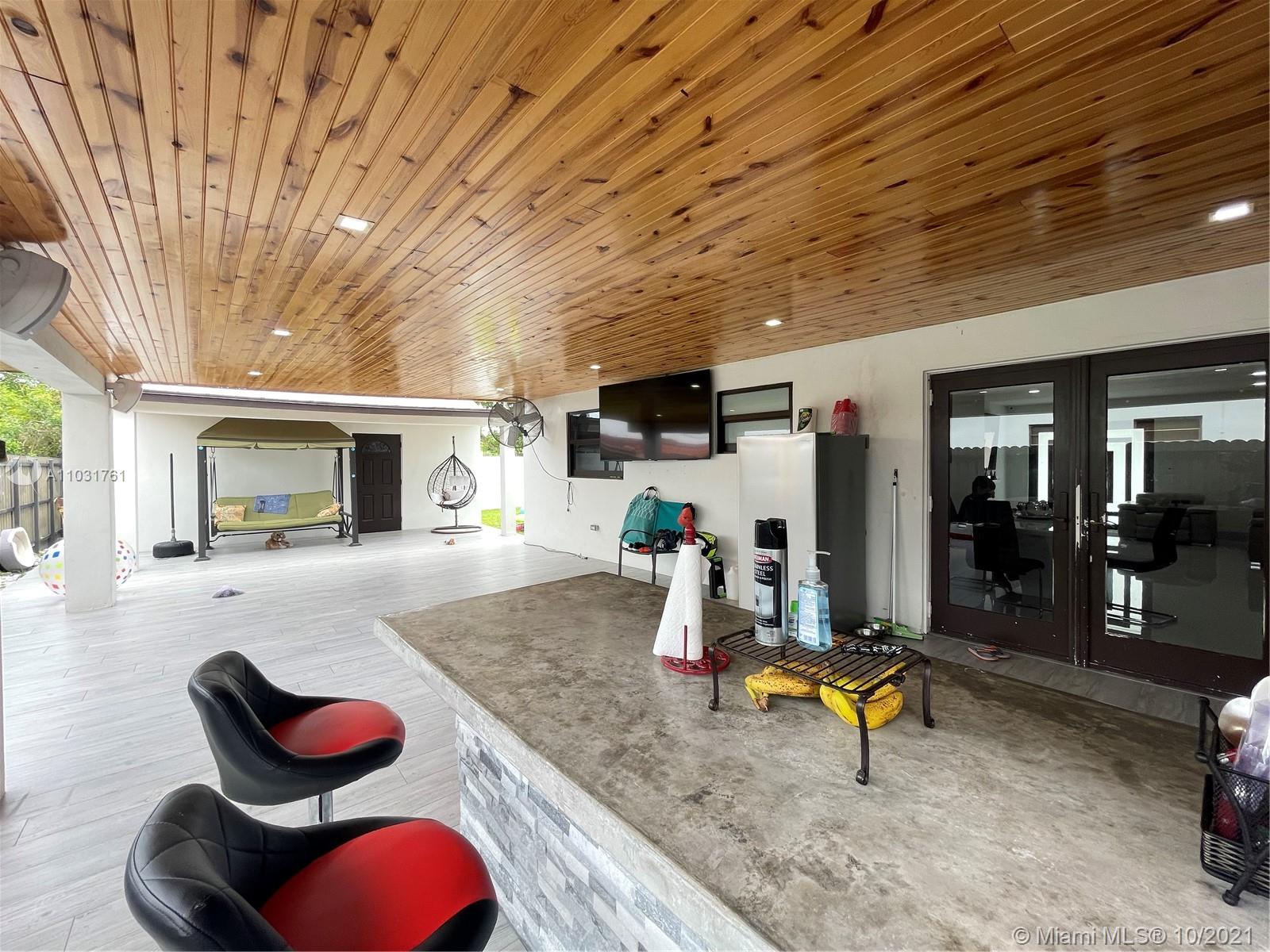 LEE GROVE ESTS - Residential