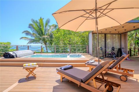 11450 N Bayshore Dr North Miami FL 33181