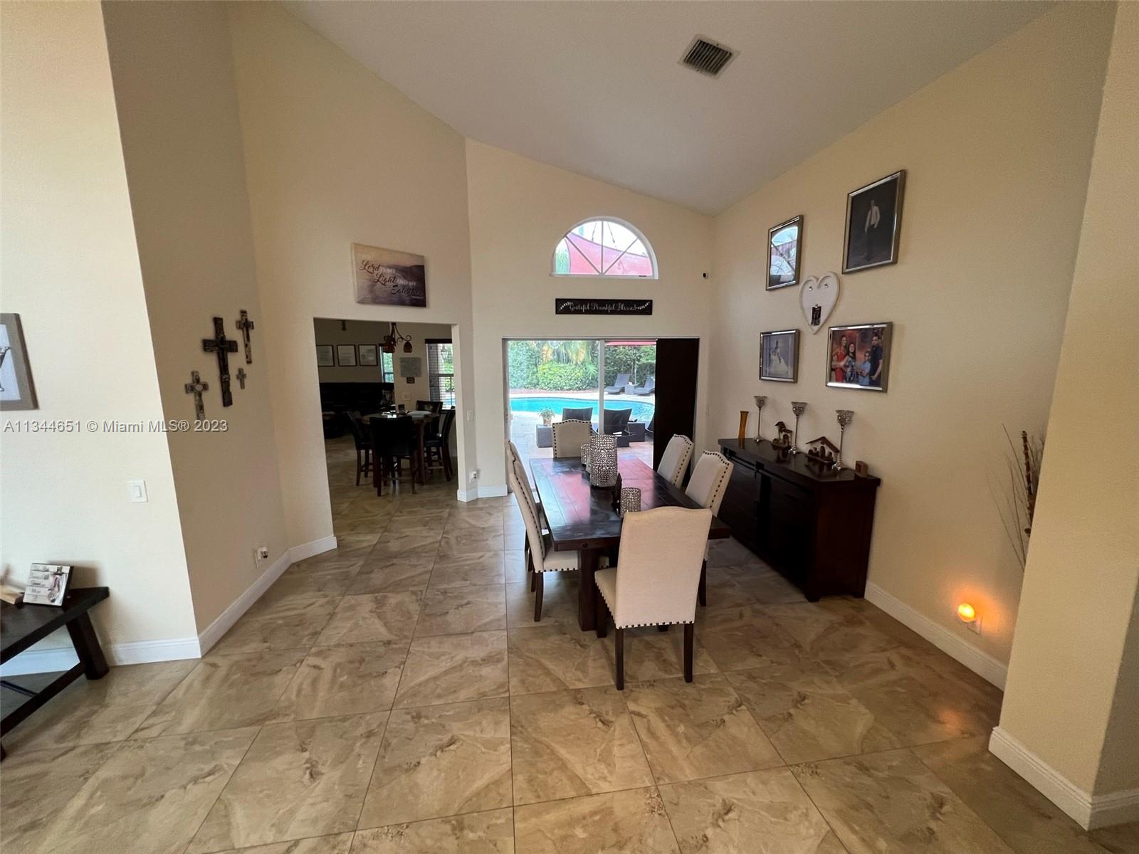 FOREST RIDGE SINGLE FAMIL - Residential