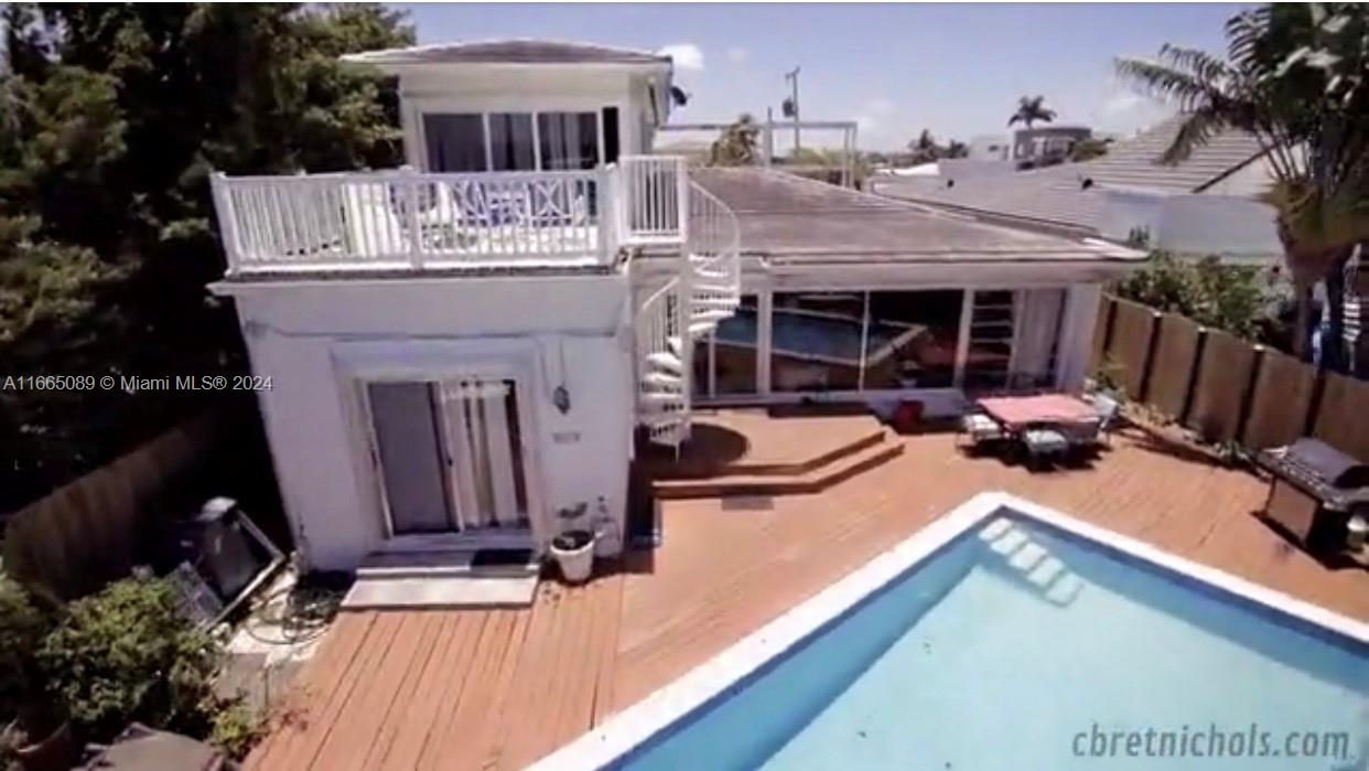 BISCAYNE BEACH-2ND ADDN - Residential