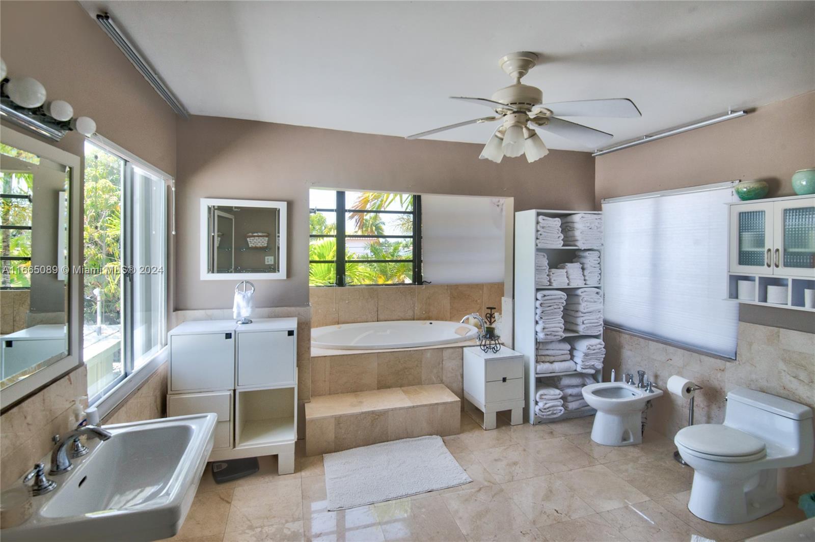 BISCAYNE BEACH-2ND ADDN - Residential