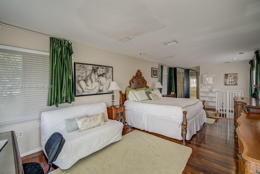 BISCAYNE BEACH-2ND ADDN - Residential