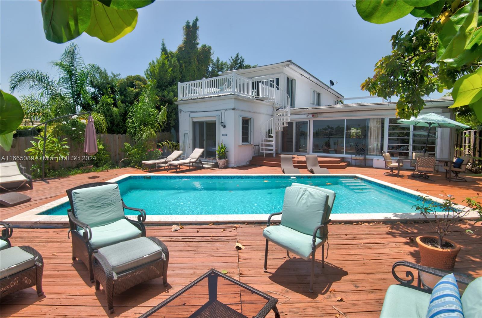 BISCAYNE BEACH-2ND ADDN - Residential