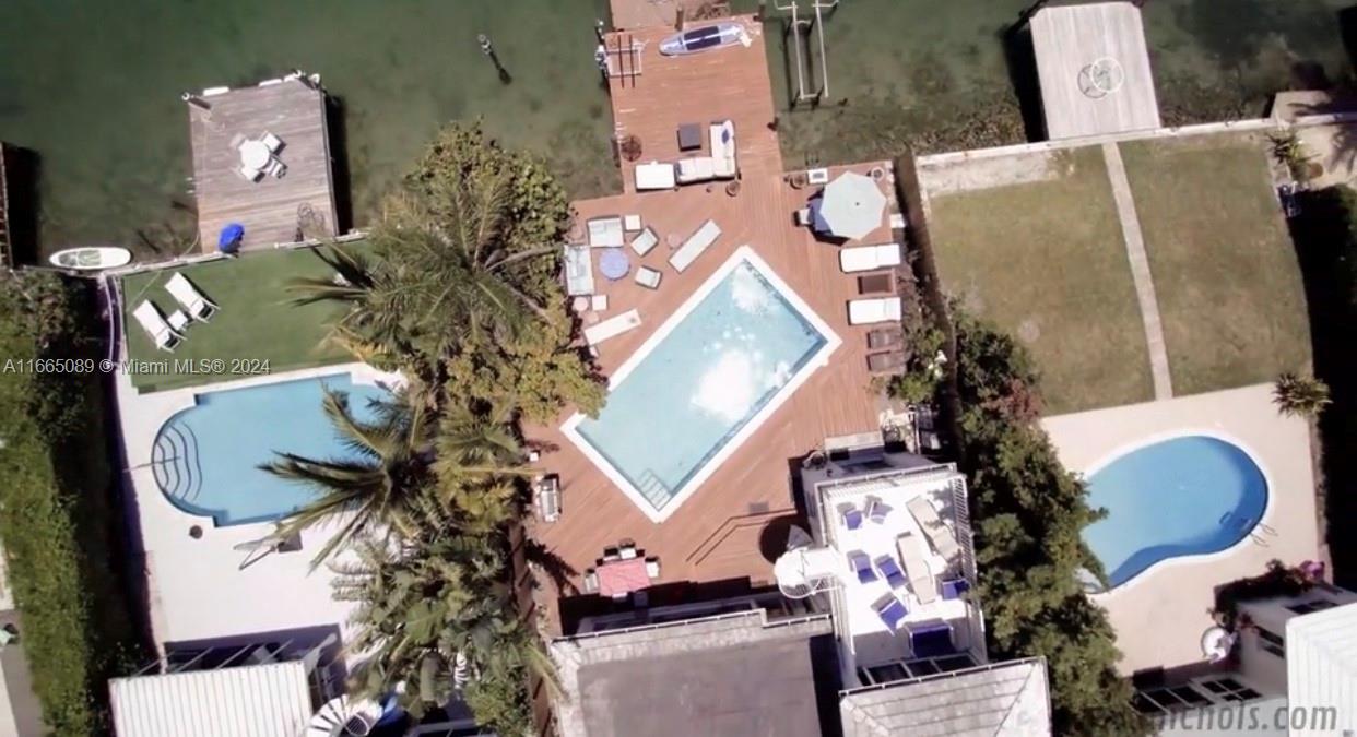 BISCAYNE BEACH-2ND ADDN - Residential