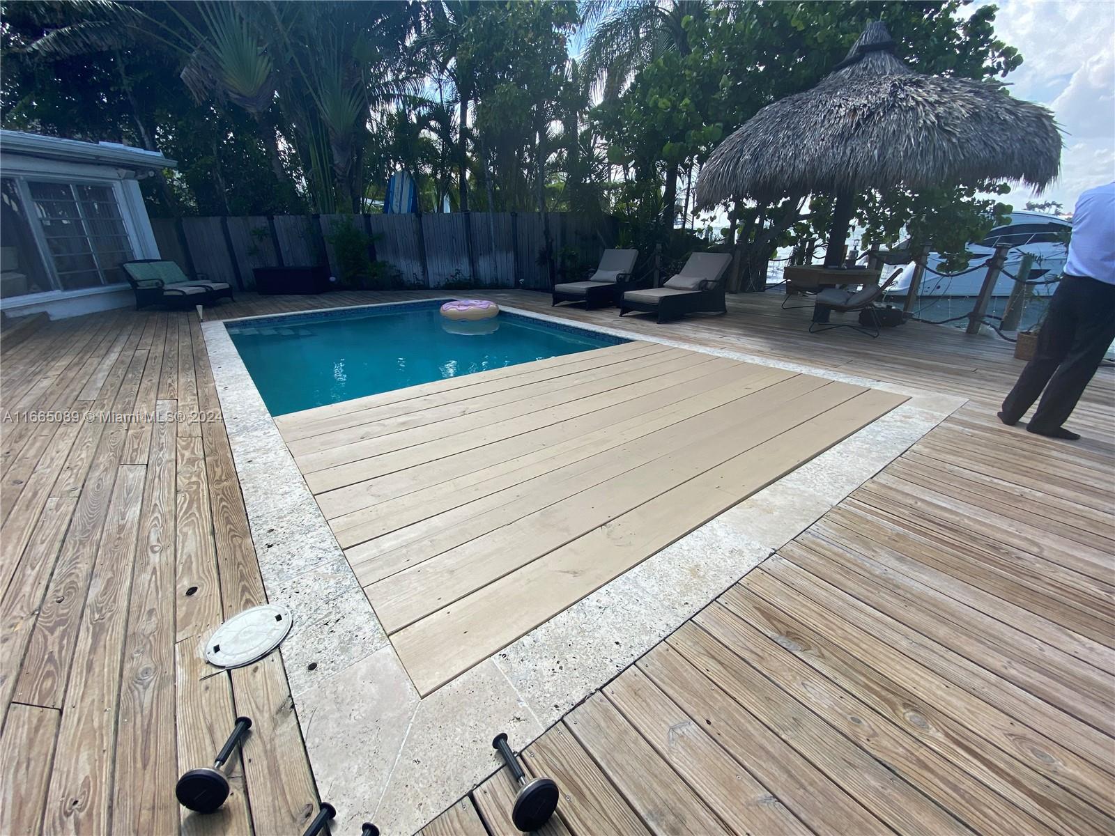 BISCAYNE BEACH-2ND ADDN - Residential