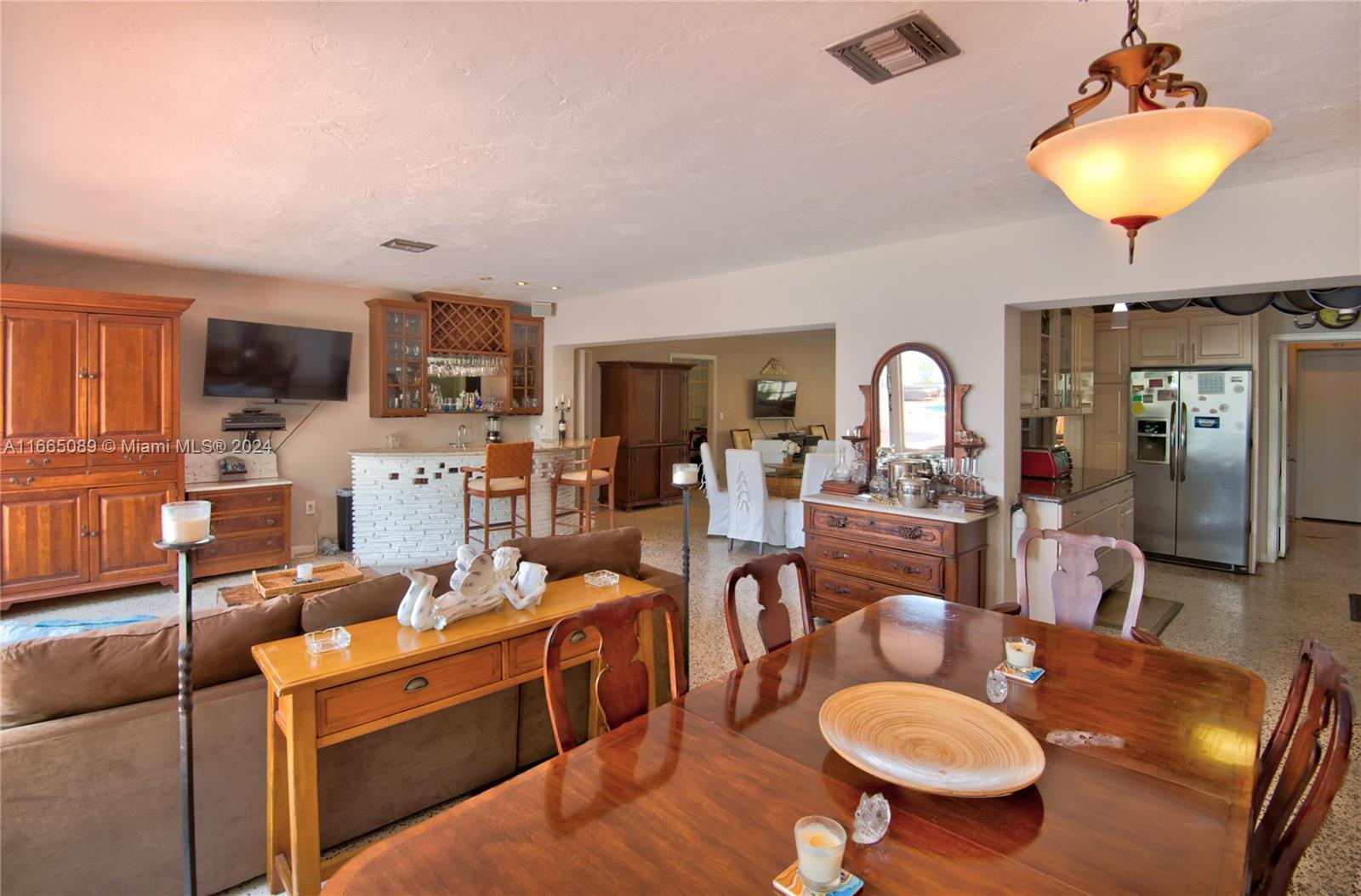 BISCAYNE BEACH-2ND ADDN - Residential