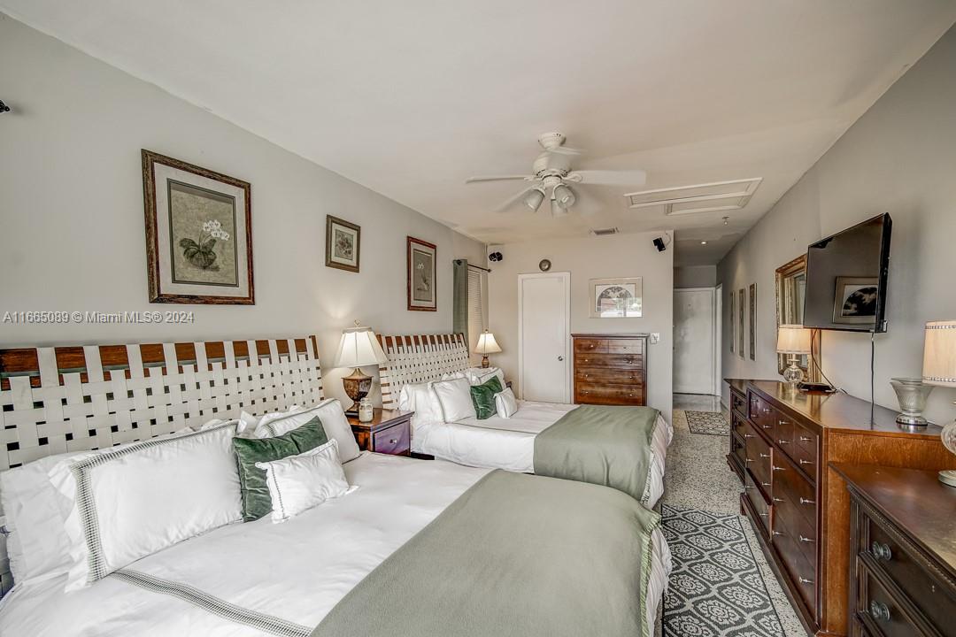 BISCAYNE BEACH-2ND ADDN - Residential