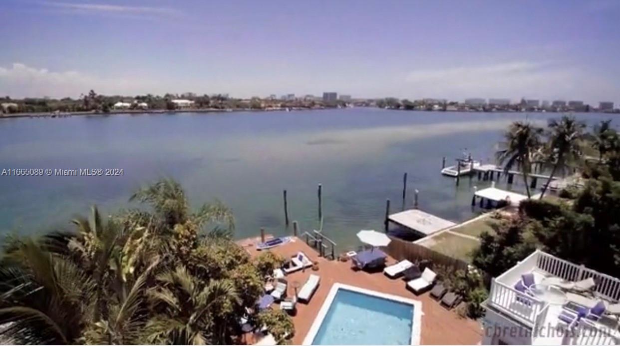 BISCAYNE BEACH-2ND ADDN - Residential