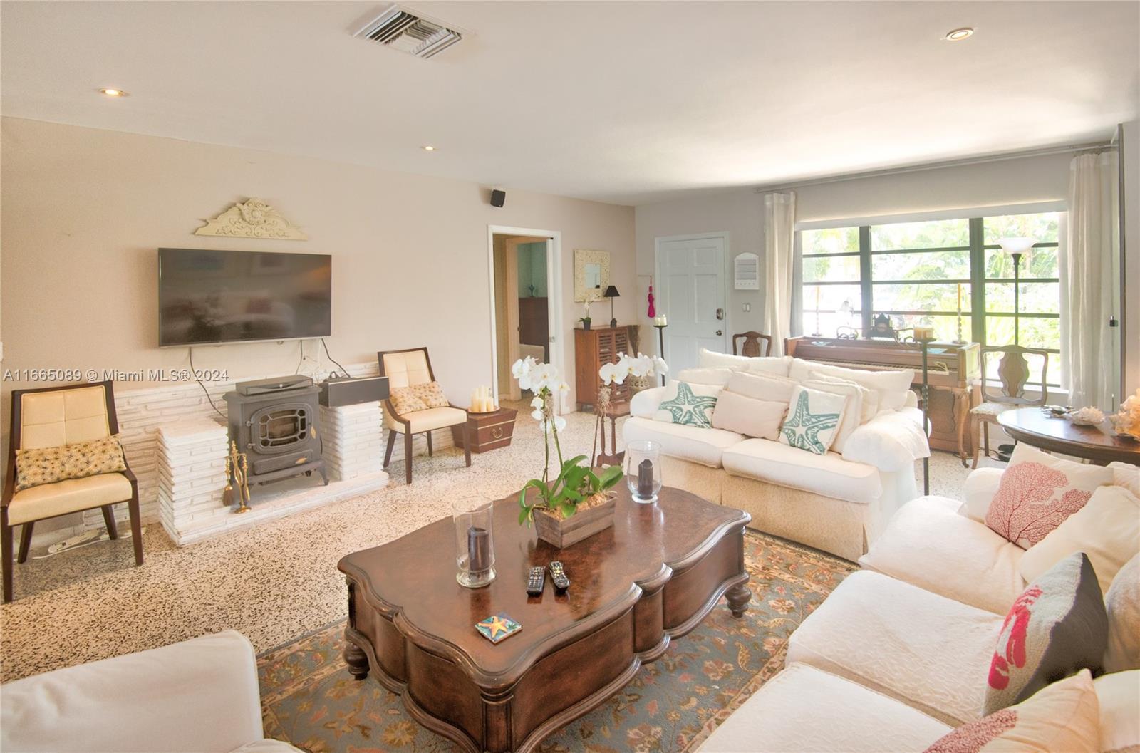 BISCAYNE BEACH-2ND ADDN - Residential
