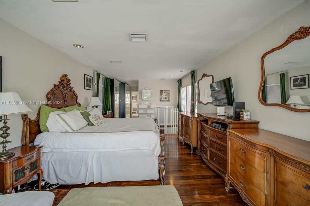 BISCAYNE BEACH-2ND ADDN - Residential