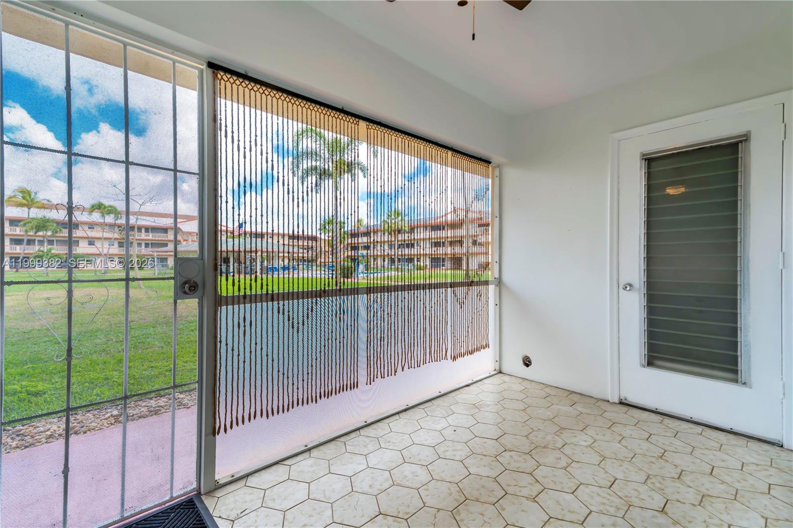 BEVERLY HILLS CONDO NUMBE - Residential Lease