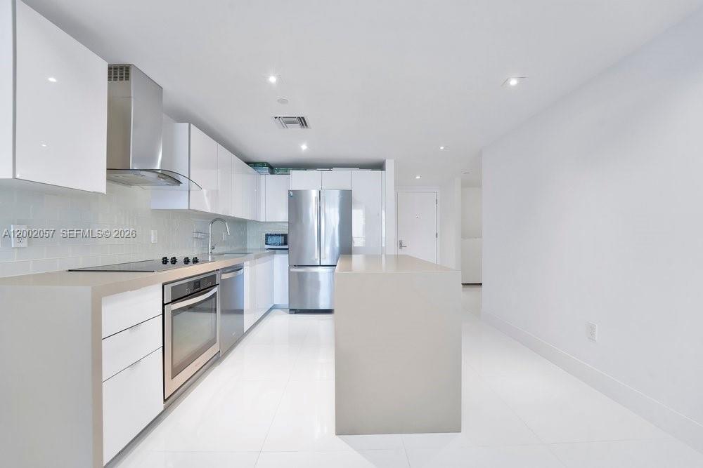 CANVAS CONDO - Residential