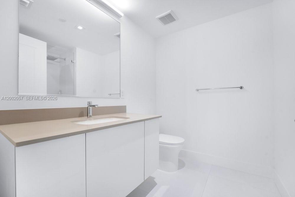 CANVAS CONDO - Residential