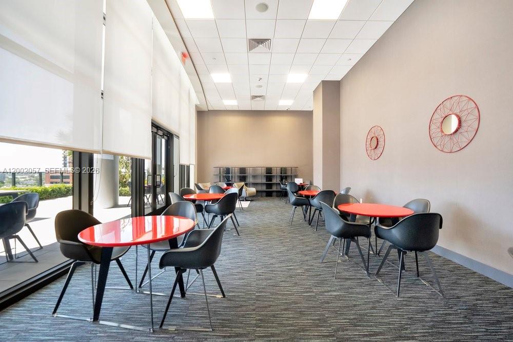 CANVAS CONDO - Residential