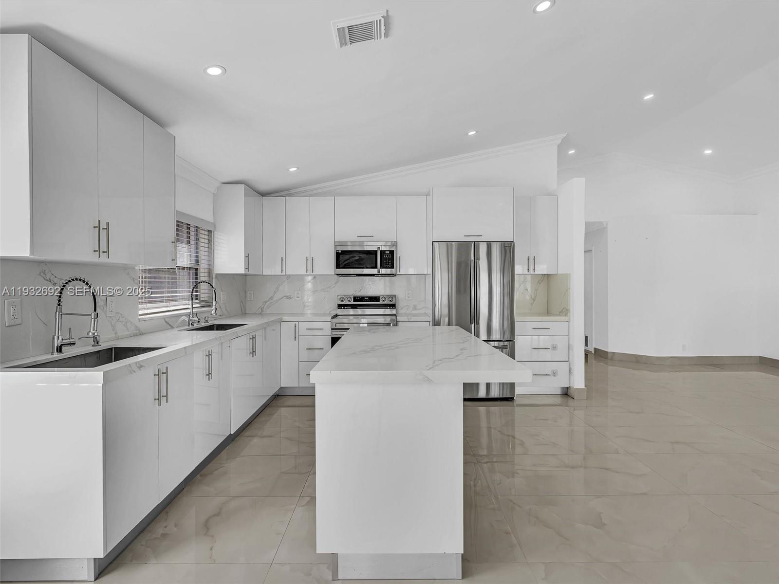 BANYAN OAKRIDGE PLAT - Residential