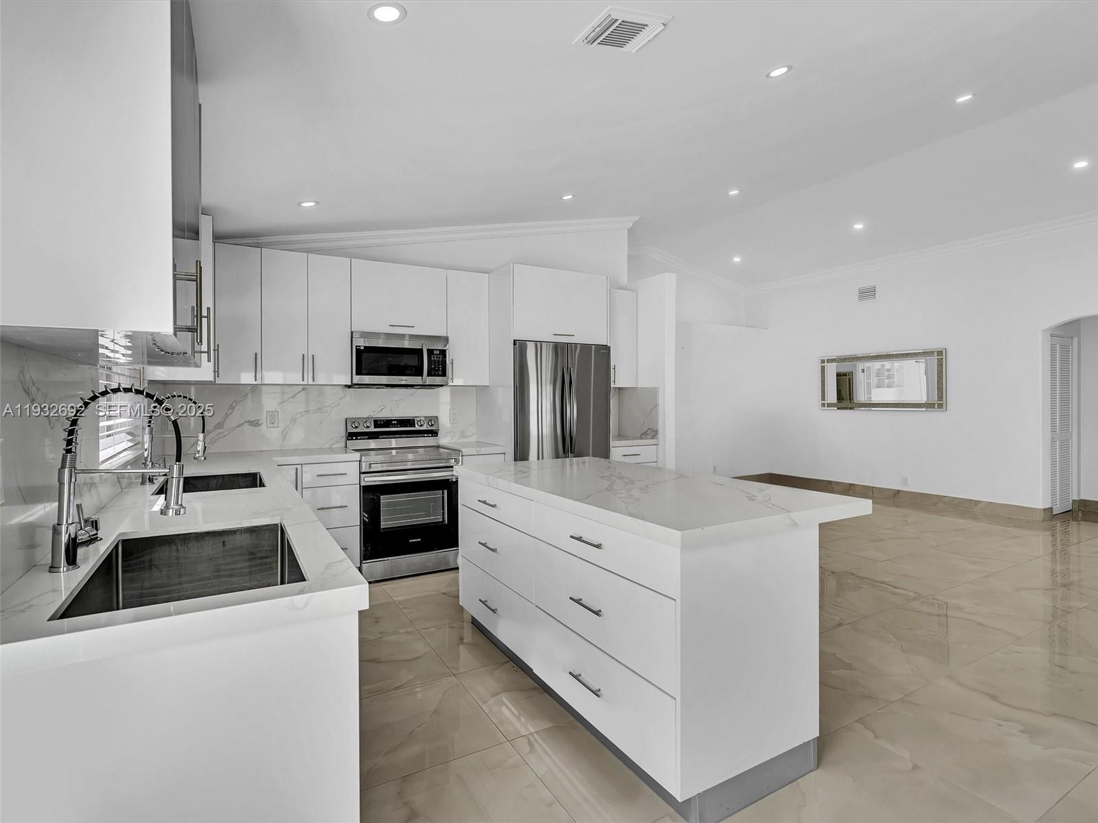 BANYAN OAKRIDGE PLAT - Residential