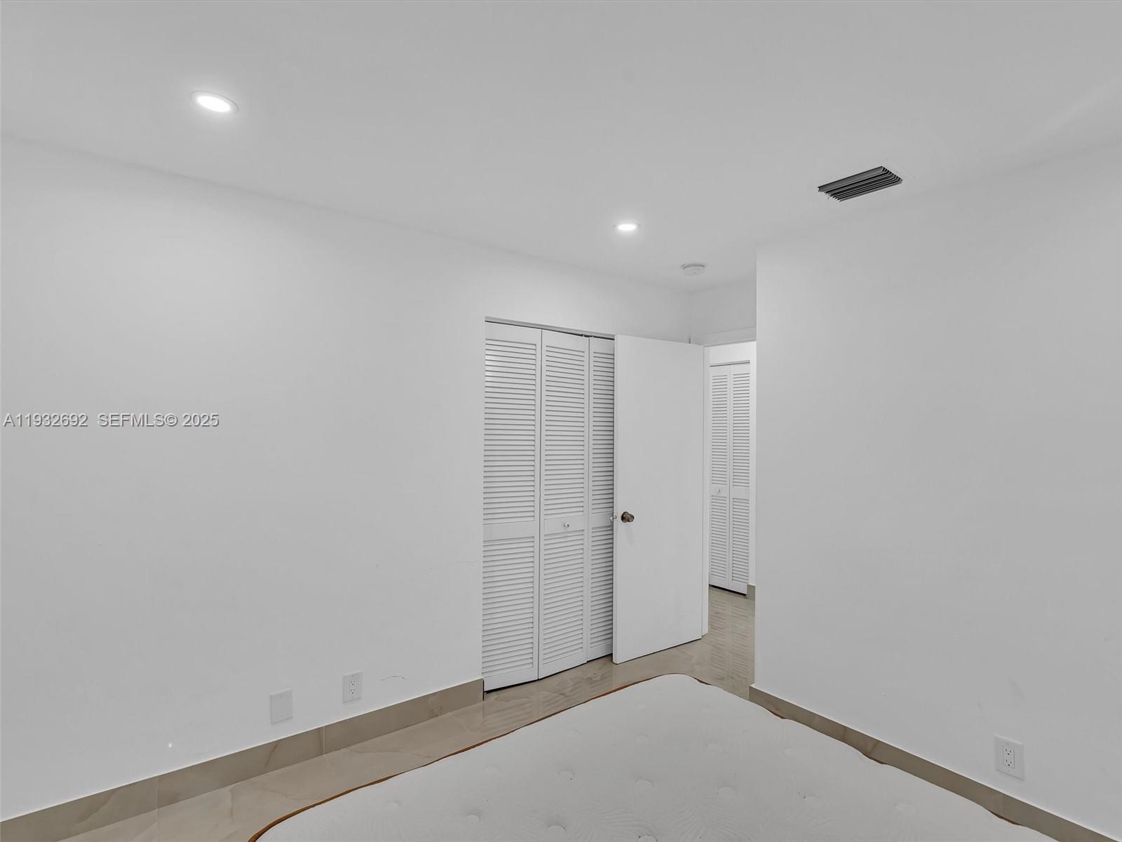 BANYAN OAKRIDGE PLAT - Residential