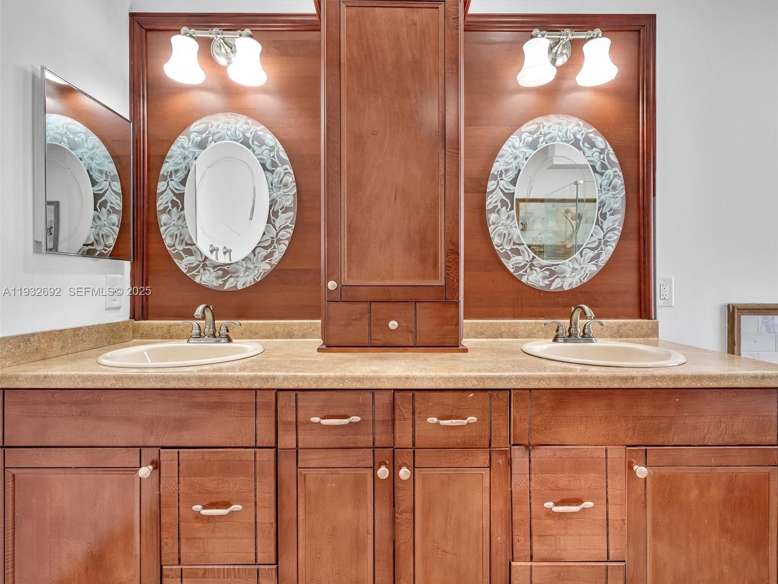 BANYAN OAKRIDGE PLAT - Residential