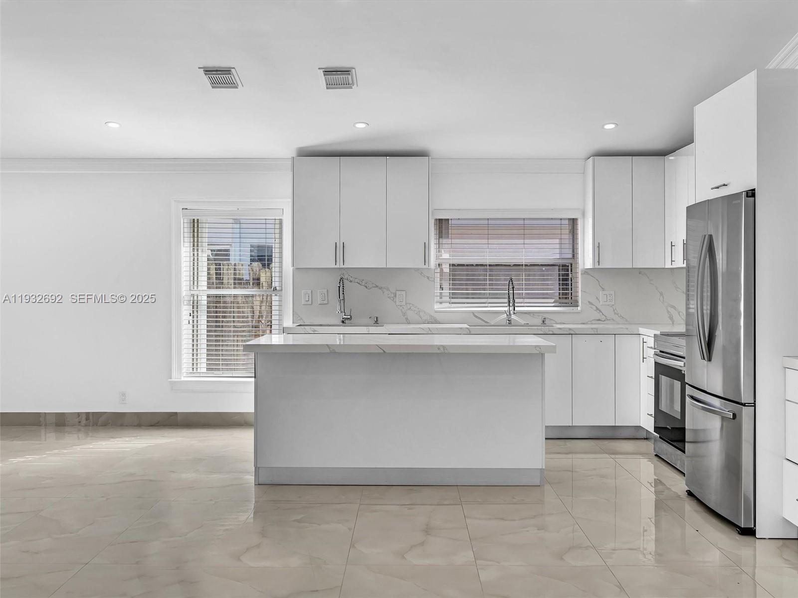 BANYAN OAKRIDGE PLAT - Residential