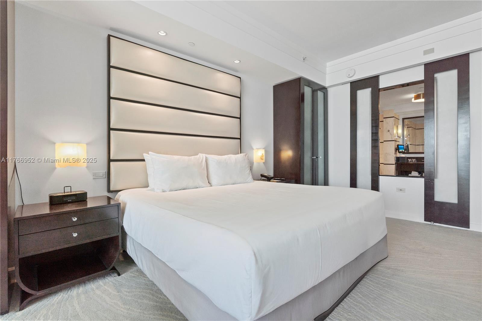 FONTAINEBLEAU III - Residential